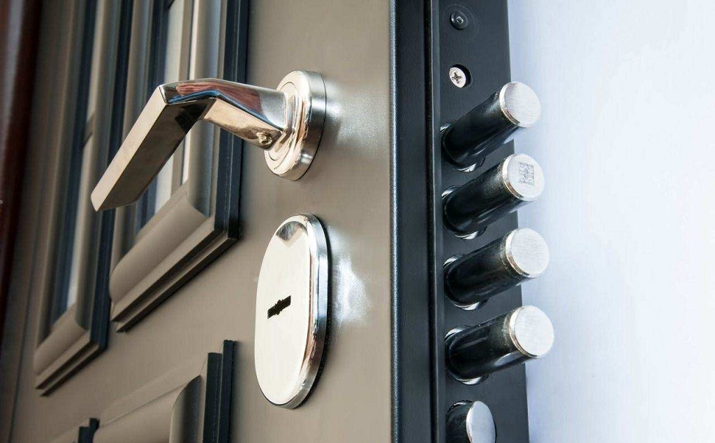 how to choose the lock for the entrance door to the apartment